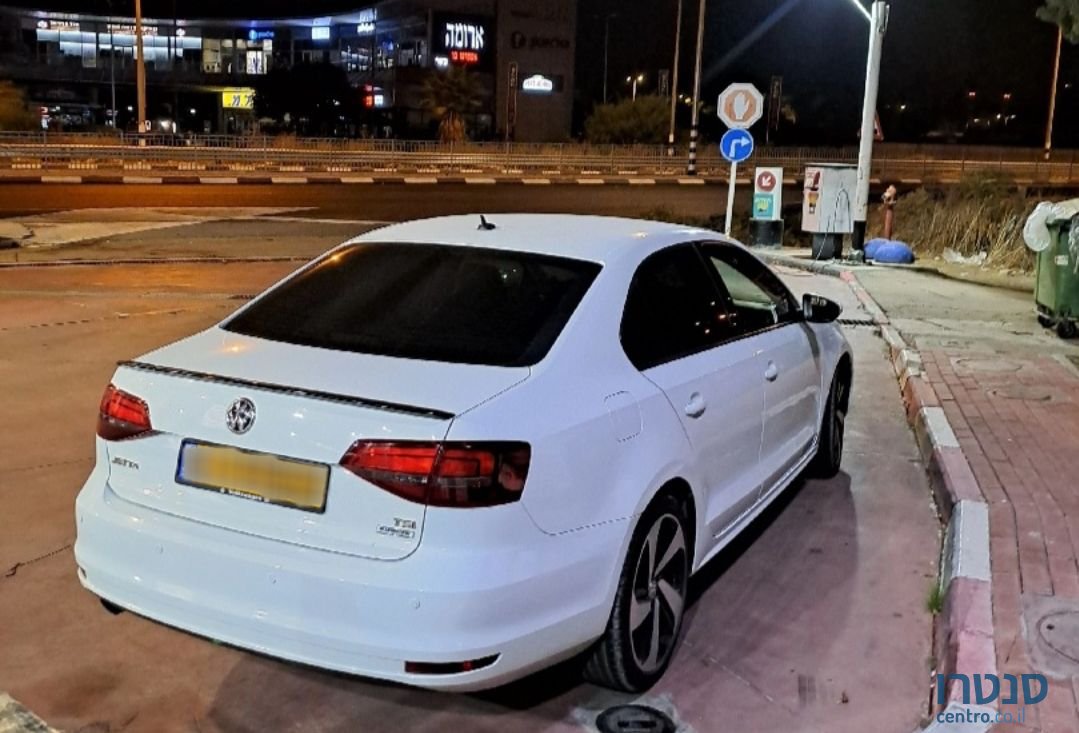 2017' Volkswagen Jetta פולקסווגן ג`טה photo #2