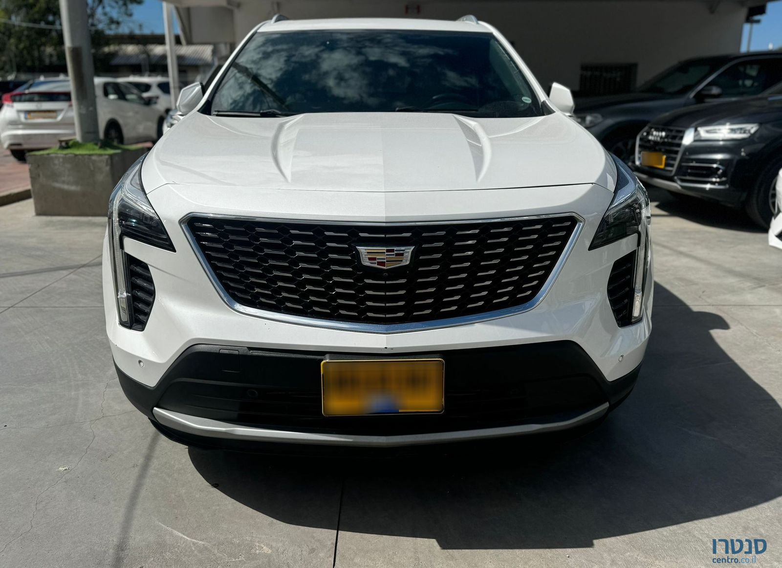 2022' Cadillac XT4 קאדילק photo #3