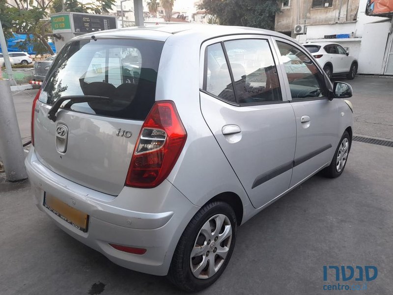 2012' Hyundai i10 יונדאי photo #2