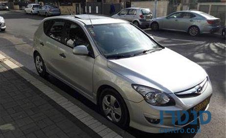 2011' Hyundai I30 i30 יונדאי photo #1