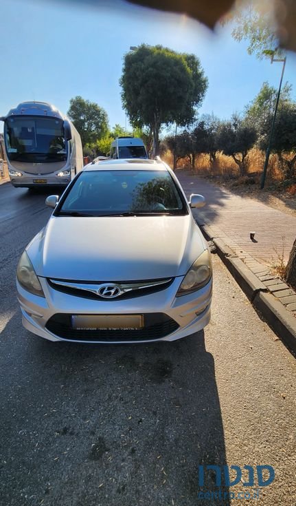 2011' Hyundai i30 יונדאי photo #4