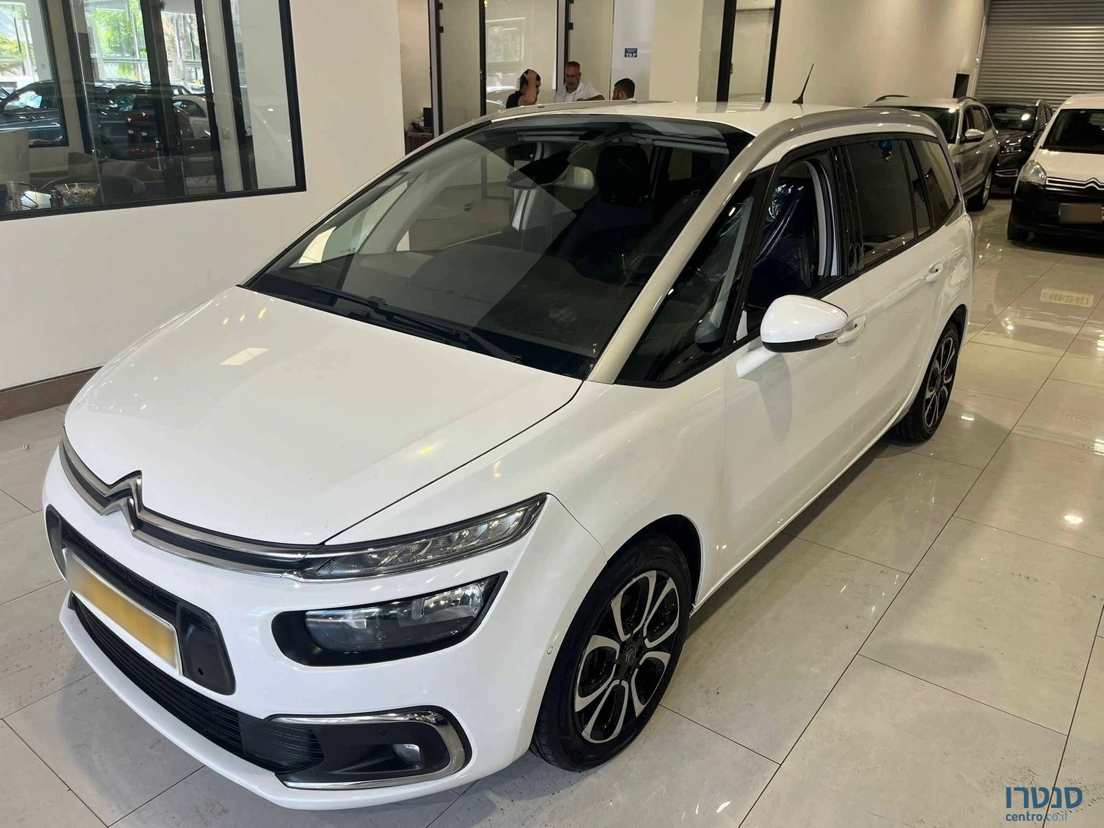 2020' Citroen C4 SpaceTourer photo #1