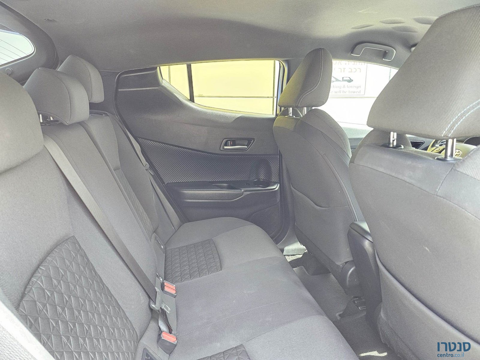 2021' Toyota C-HR photo #6