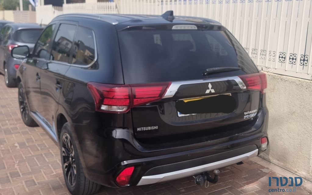 2018' Mitsubishi Outlander מיצובישי אאוטלנדר photo #2