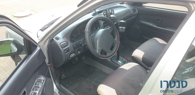 1998' Daihatsu Charade photo #4