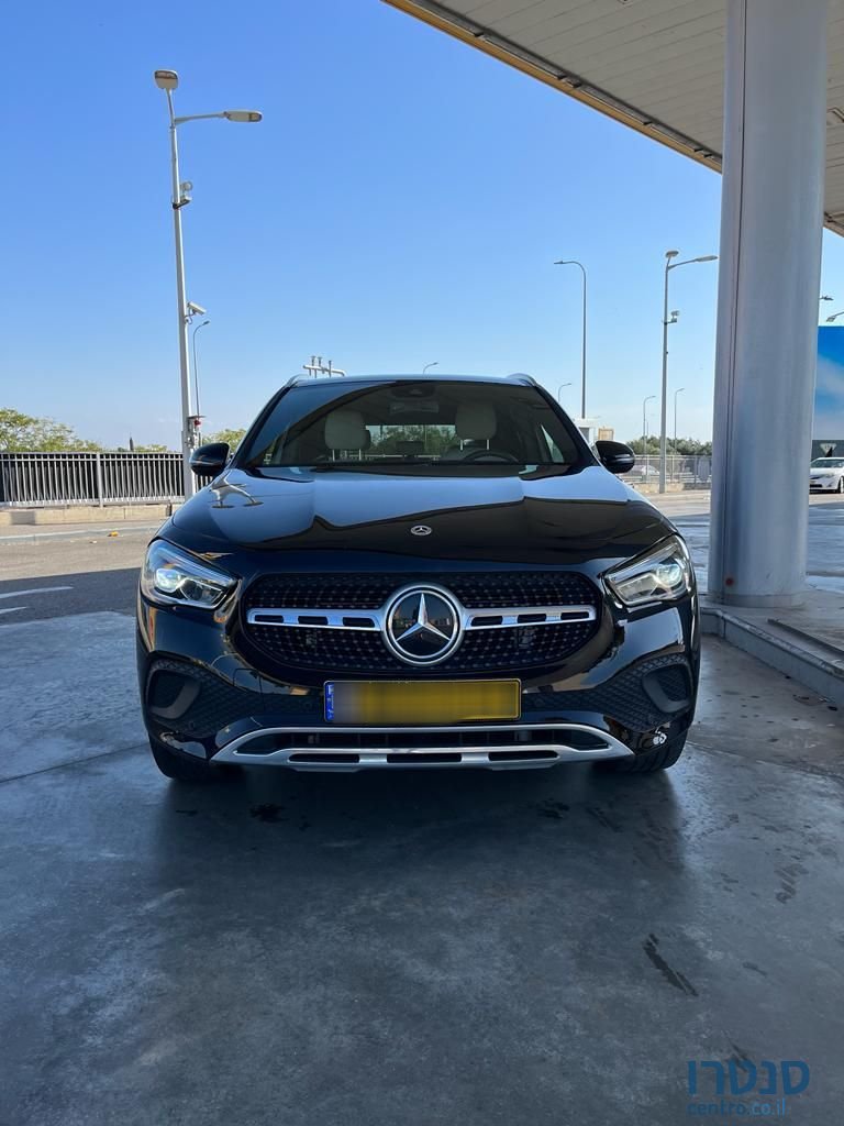 2021' Mercedes-Benz GLA מרצדס photo #1