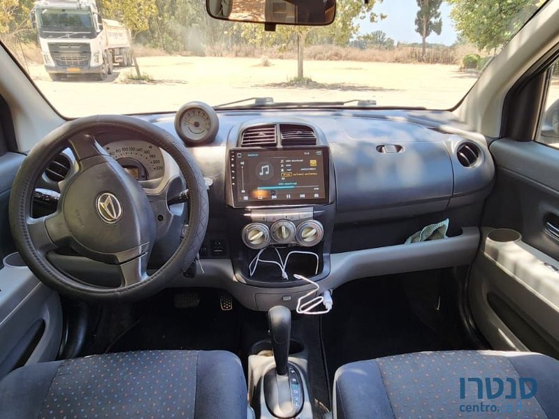 2007' Daihatsu Sirion דייהטסו סיריון photo #3