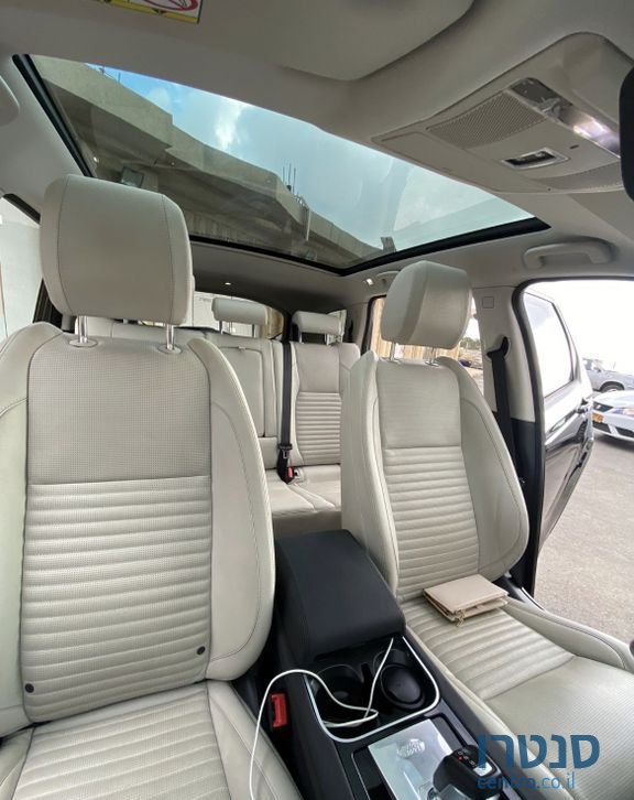 2020' Land Rover Discovery Sport לנד רובר photo #6