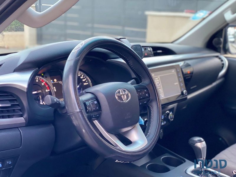 2021' Toyota Hilux טויוטה היילקס photo #5