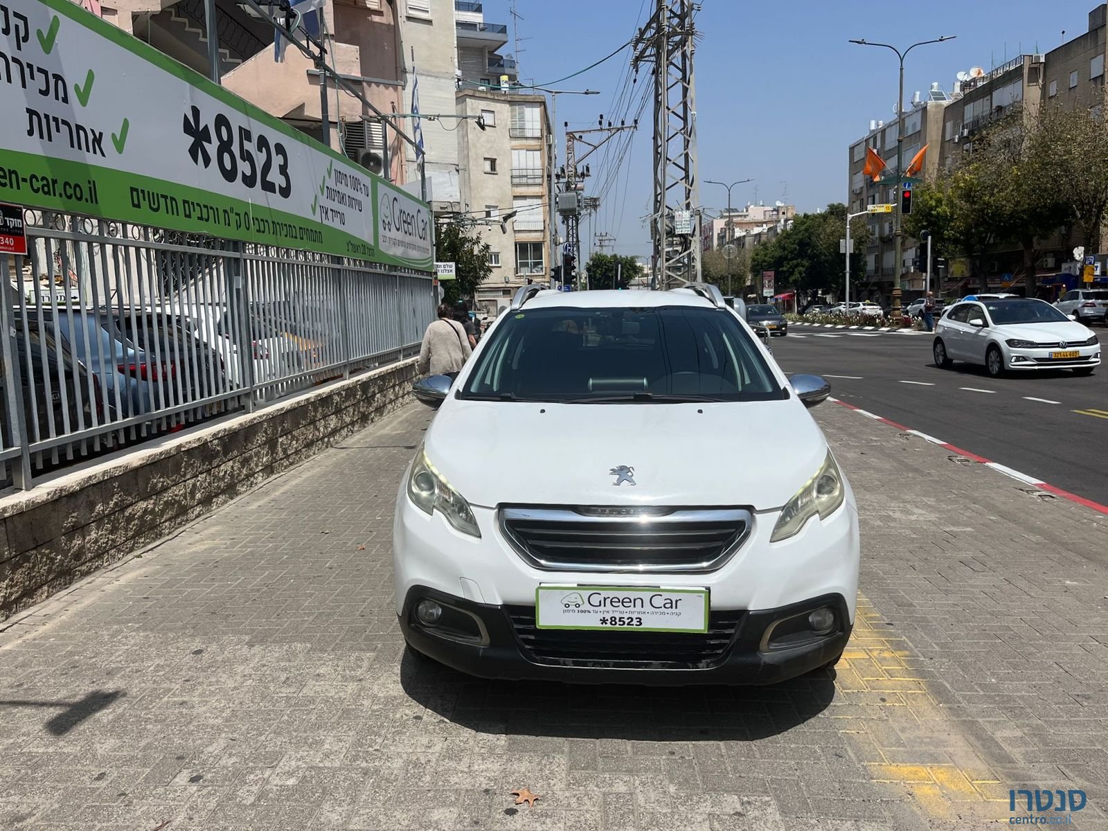 2015' Peugeot 2008 photo #1