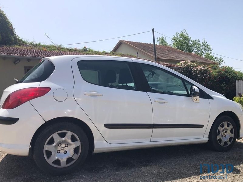 2011' Peugeot 308 פיג'ו photo #1