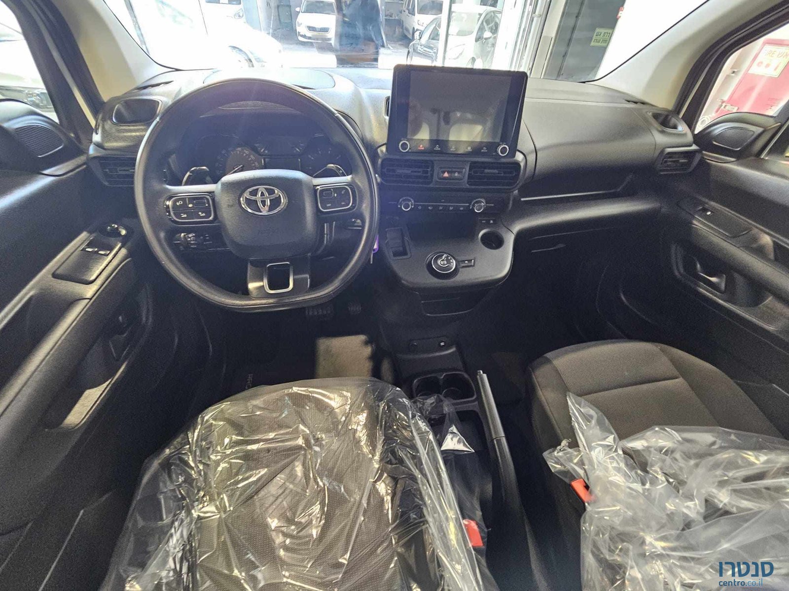 2021' Toyota ProAce City photo #5