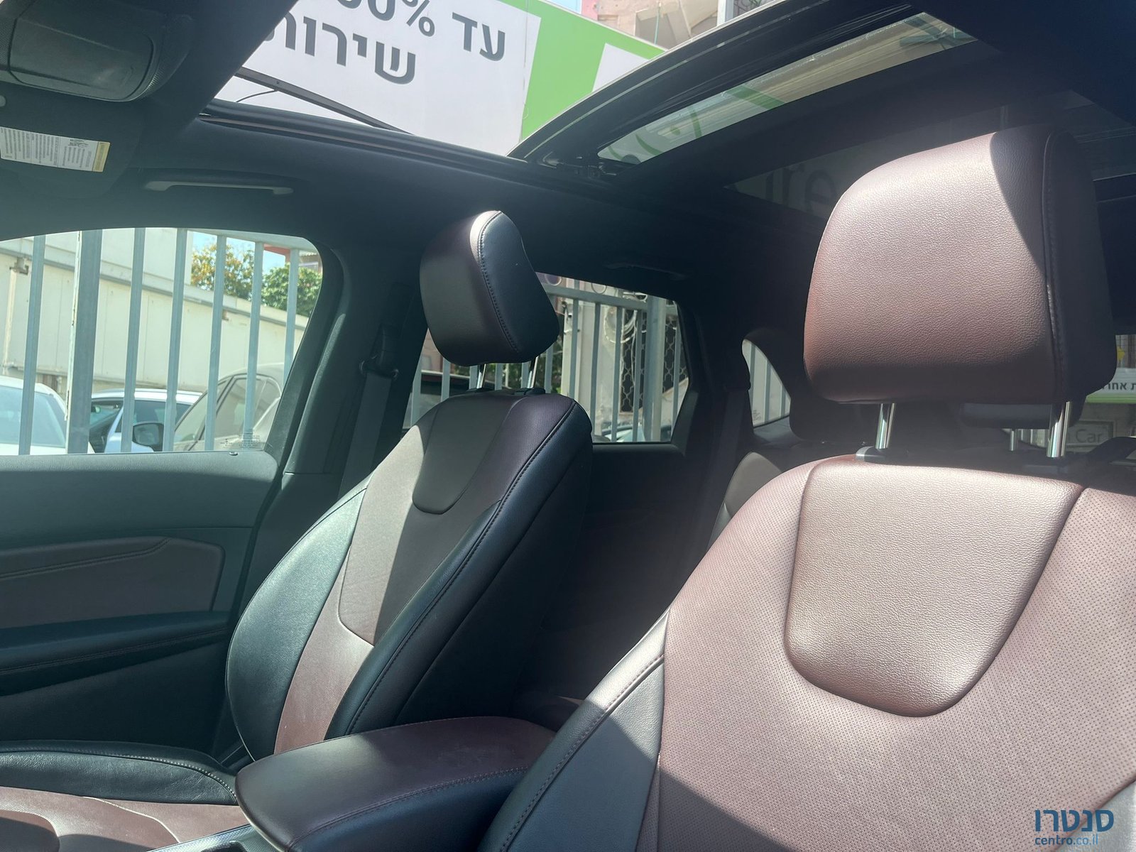 2022' Ford Edge photo #4