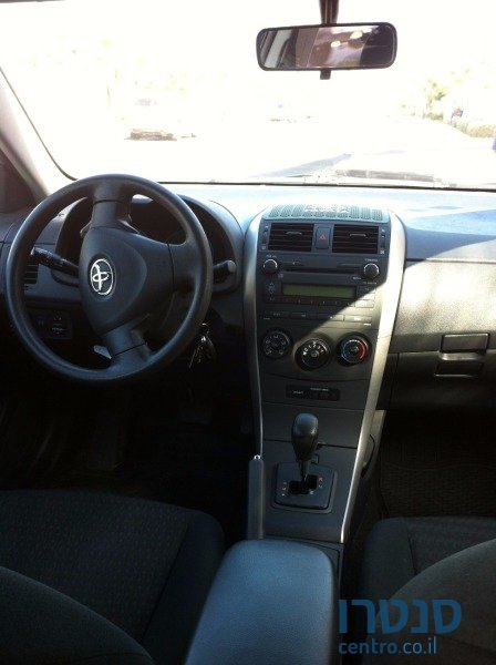 2008' Toyota Corolla photo #3