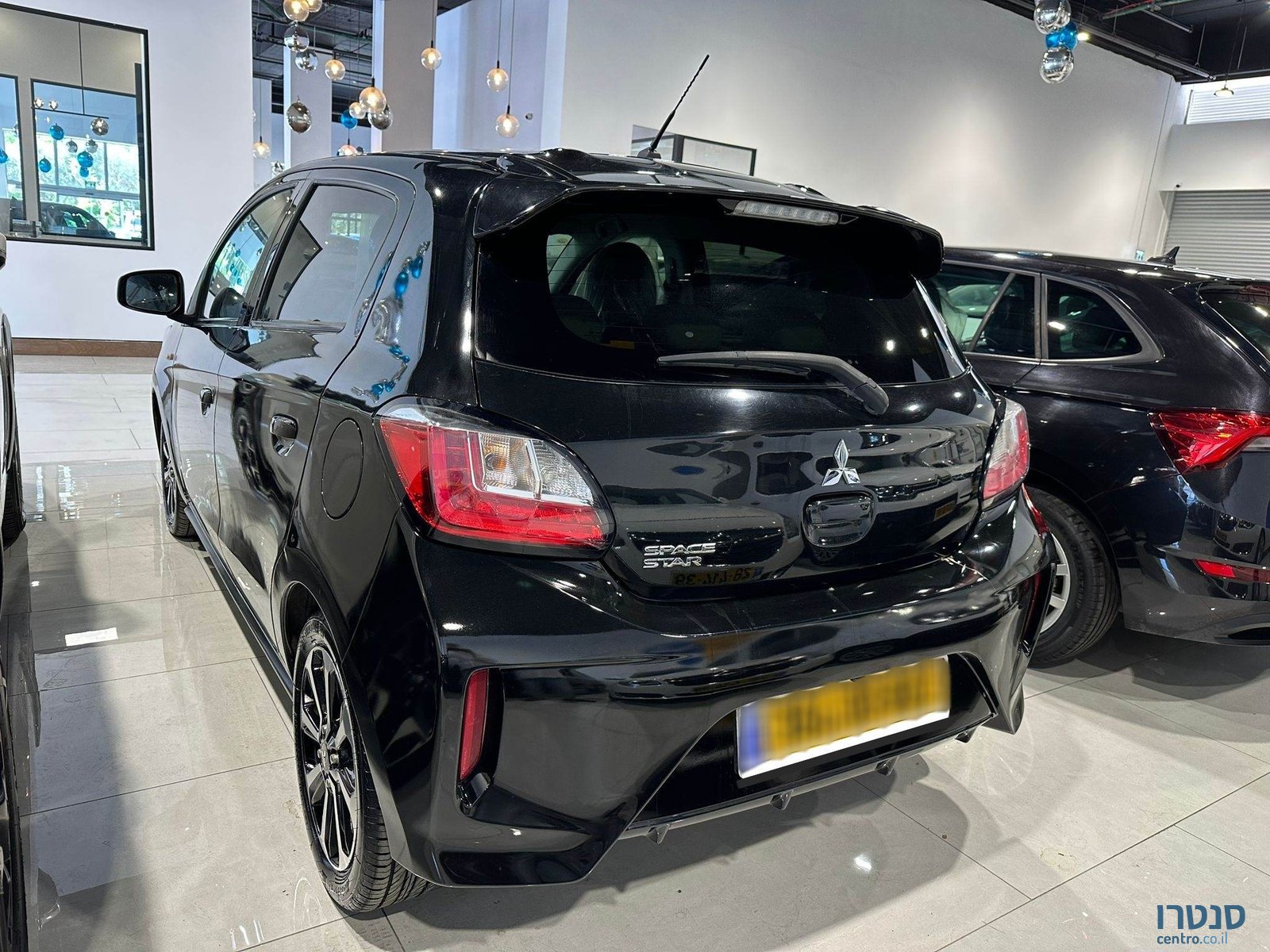 2021' Mitsubishi Space Star photo #4