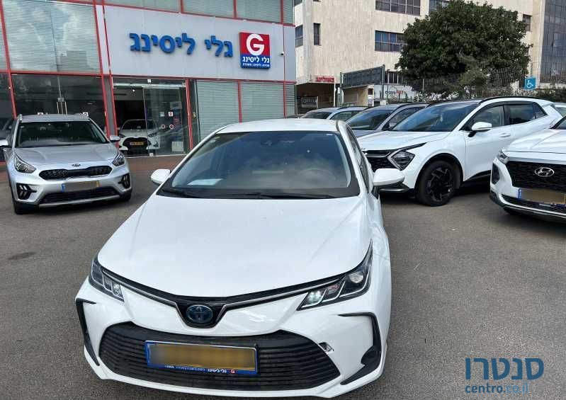 2021' Toyota Corolla טויוטה קורולה photo #2