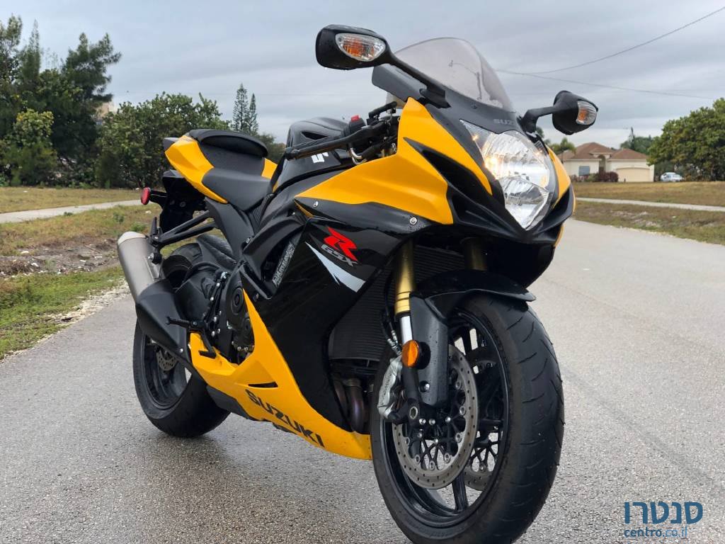 2017' Suzuki 750cc photo #3