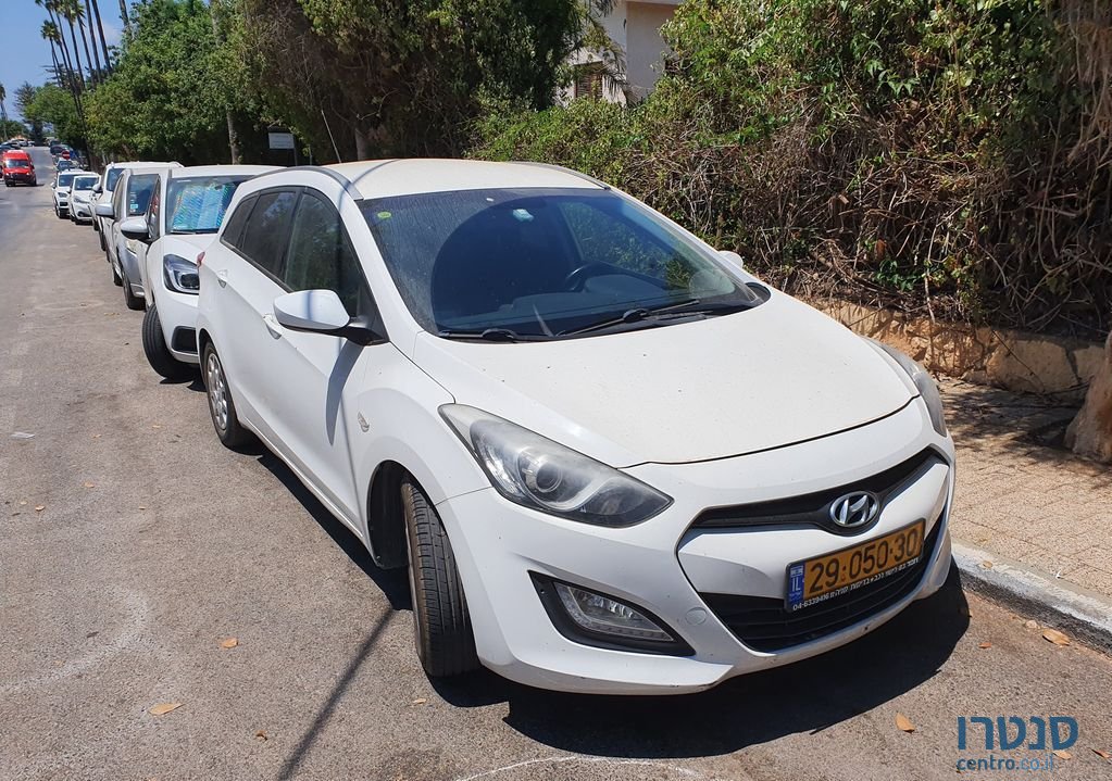 2014' Hyundai i30 יונדאי photo #2