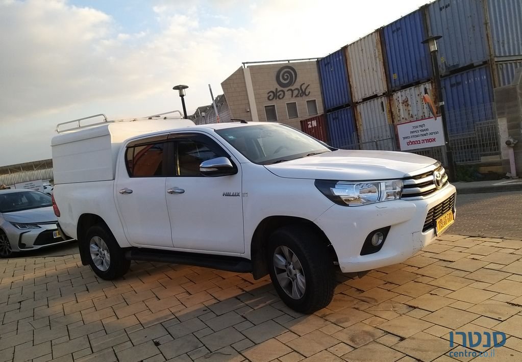 2017' Toyota Hilux טויוטה היילקס photo #5