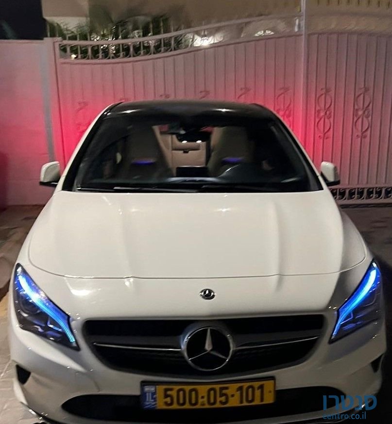 2018' Mercedes-Benz Cla מרצדס photo #1