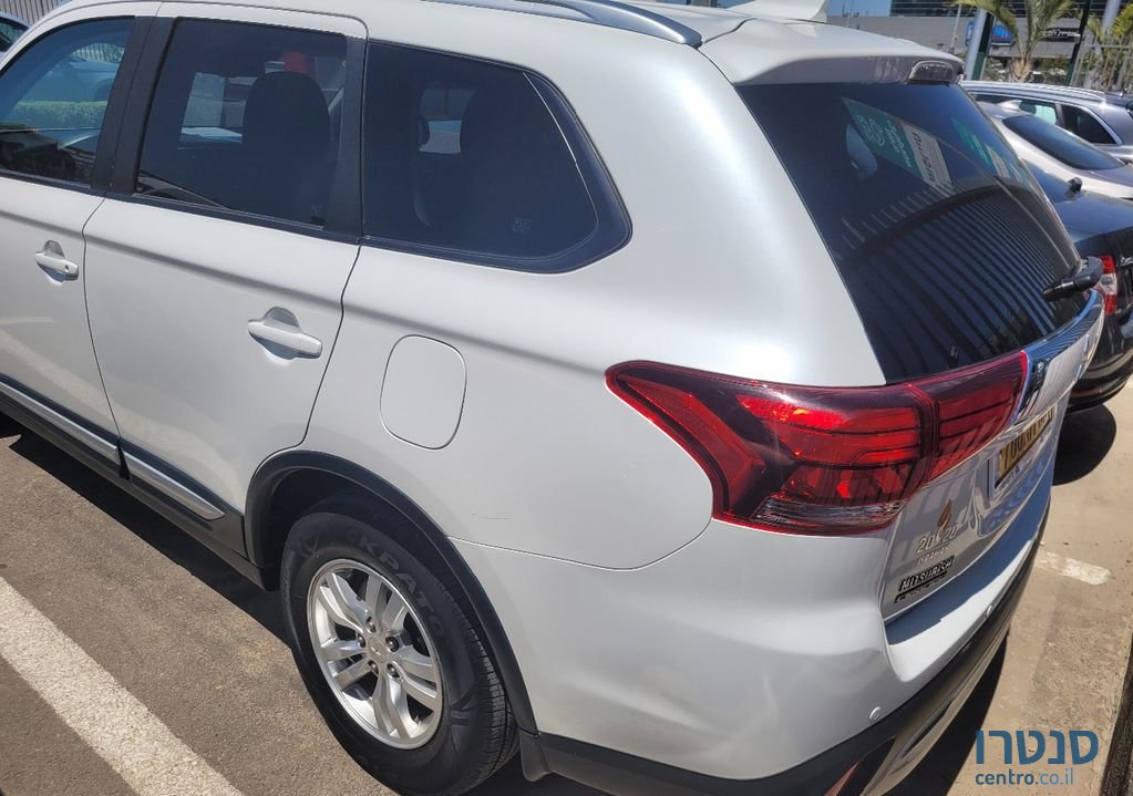 2019' Mitsubishi Outlander מיצובישי אאוטלנדר photo #4