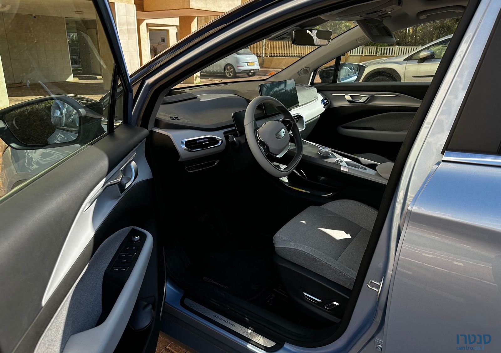 2022' Geely Geometry C ג׳ילי photo #4