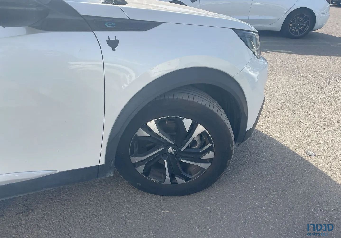 2022' Peugeot 2008 פיג'ו photo #5