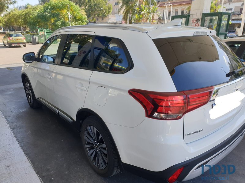 2021' Mitsubishi Outlander מיצובישי אאוטלנדר photo #3