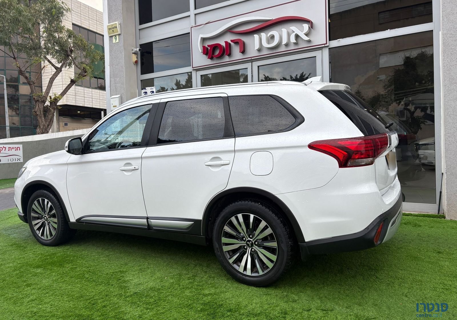 2020' Mitsubishi Outlander מיצובישי אאוטלנדר photo #4
