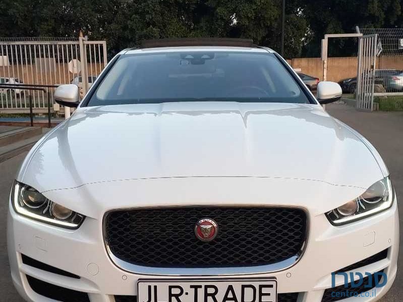 2018' Jaguar Xe יגואר photo #6