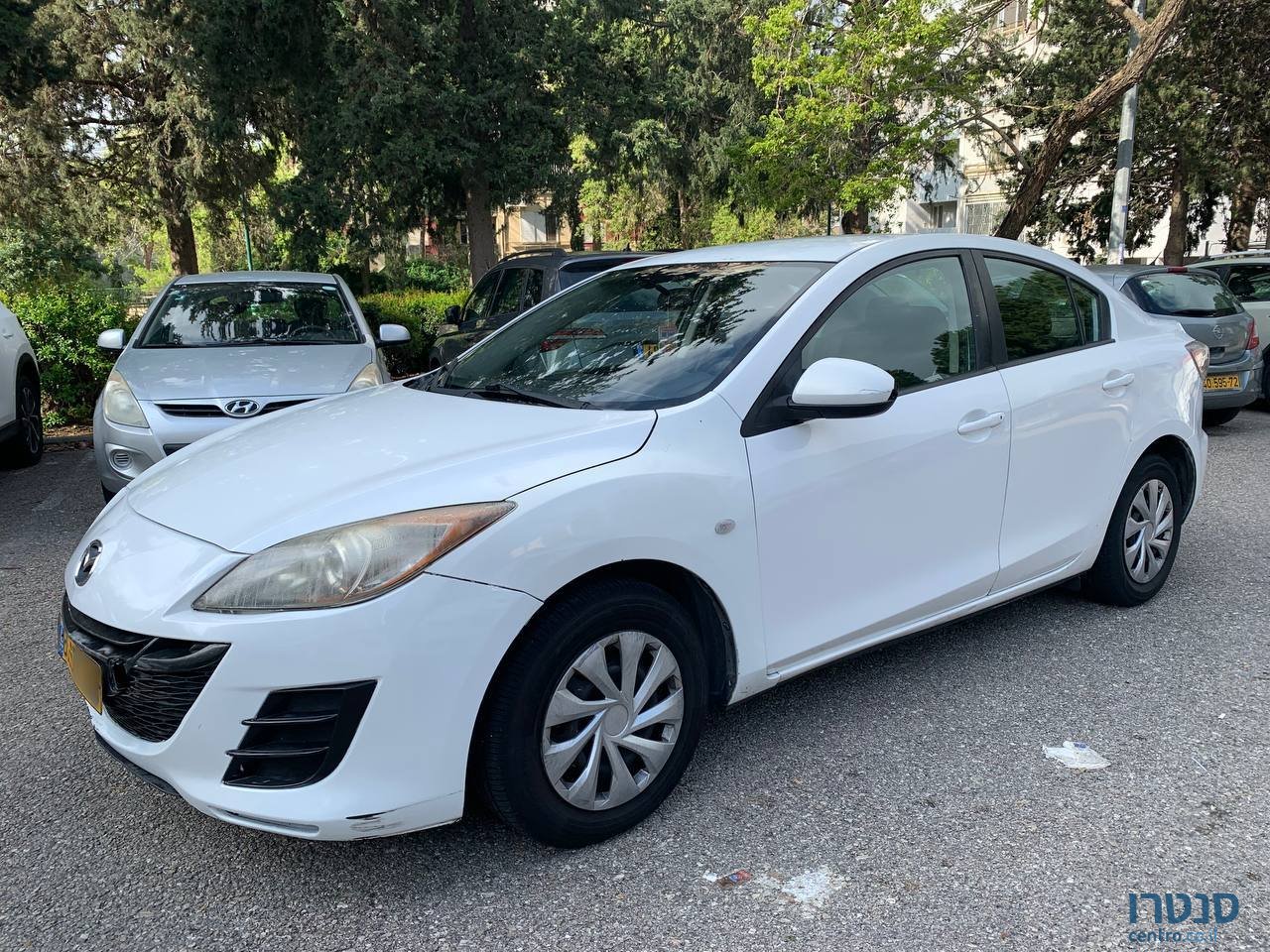 2010' Mazda Mazda3 Active photo #6