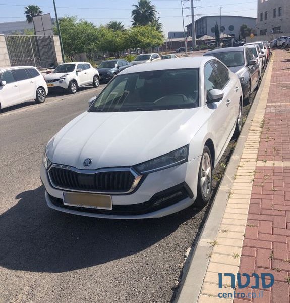 2021' Skoda Octavia סקודה אוקטביה photo #3