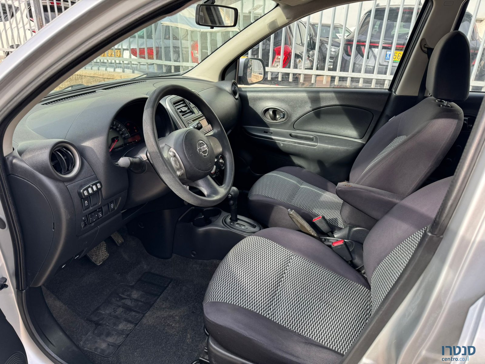 2015' Nissan Micra photo #2