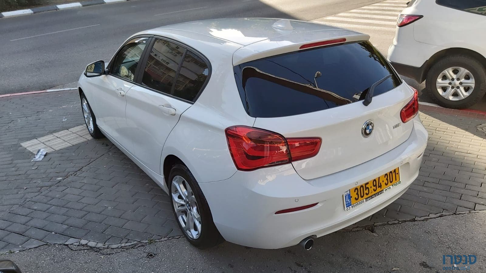 2018' BMW 118 photo #2