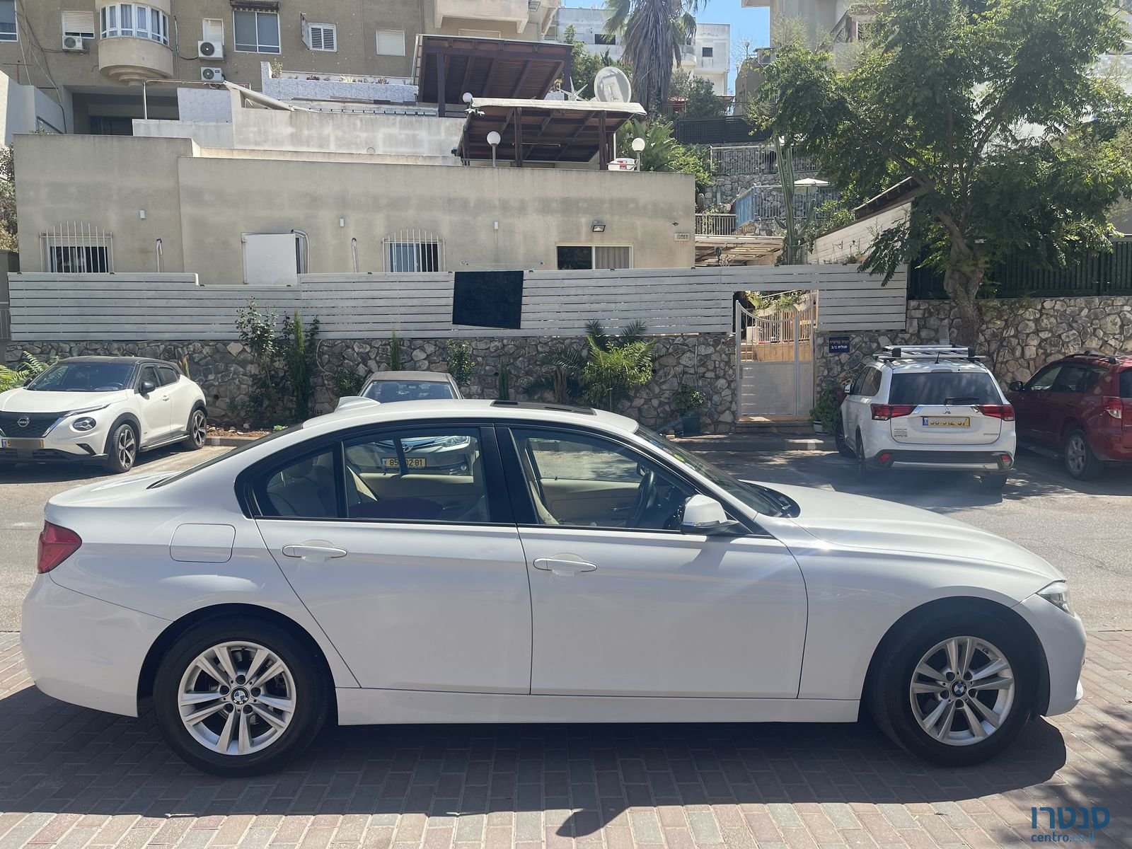 2018' BMW 318 ב.מ.וו photo #1