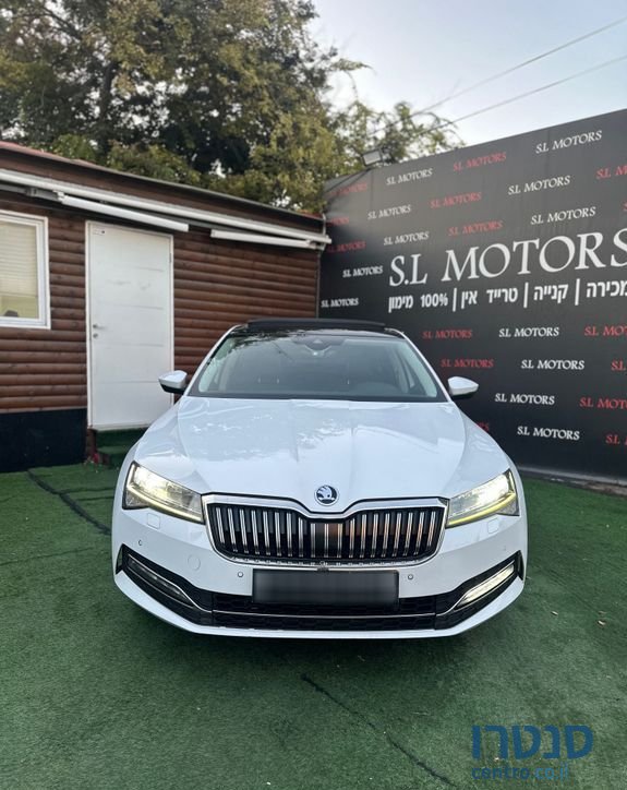 2020' Skoda Superb סקודה סופרב photo #2