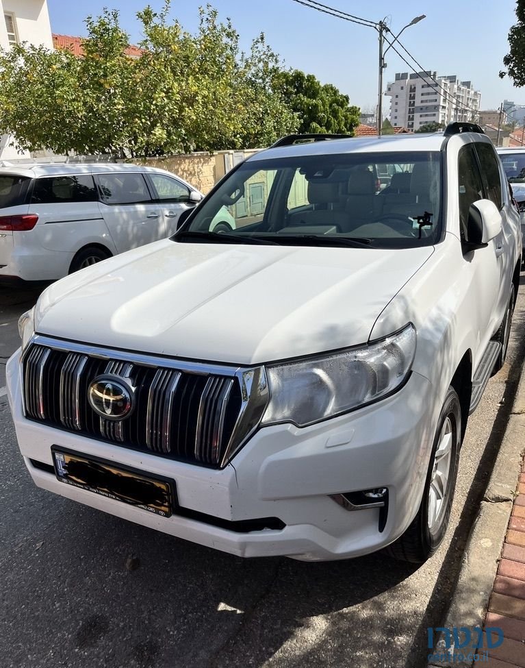 2021' Toyota Land Cruiser טויוטה לנד קרוזר photo #3