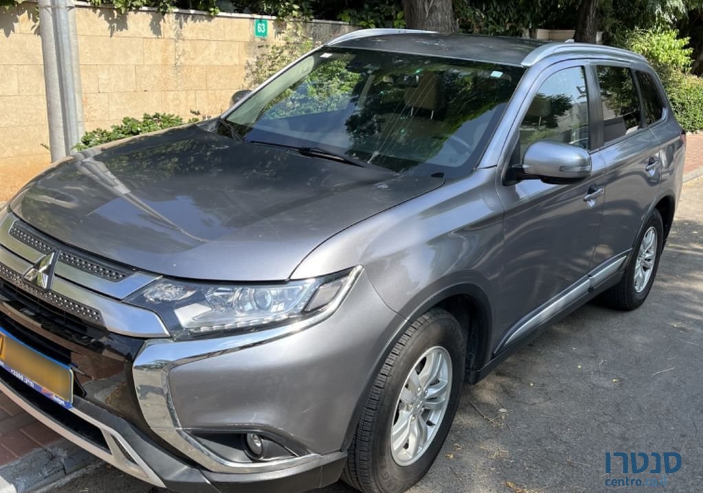 2019' Mitsubishi Outlander מיצובישי אאוטלנדר photo #2