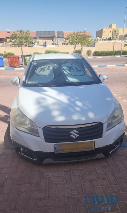 2014' Suzuki SX4 סוזוקי קרוסאובר photo #3