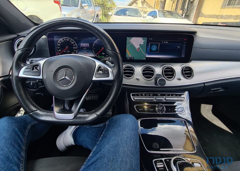 2017' Mercedes-Benz E-Class מרצדס photo #5