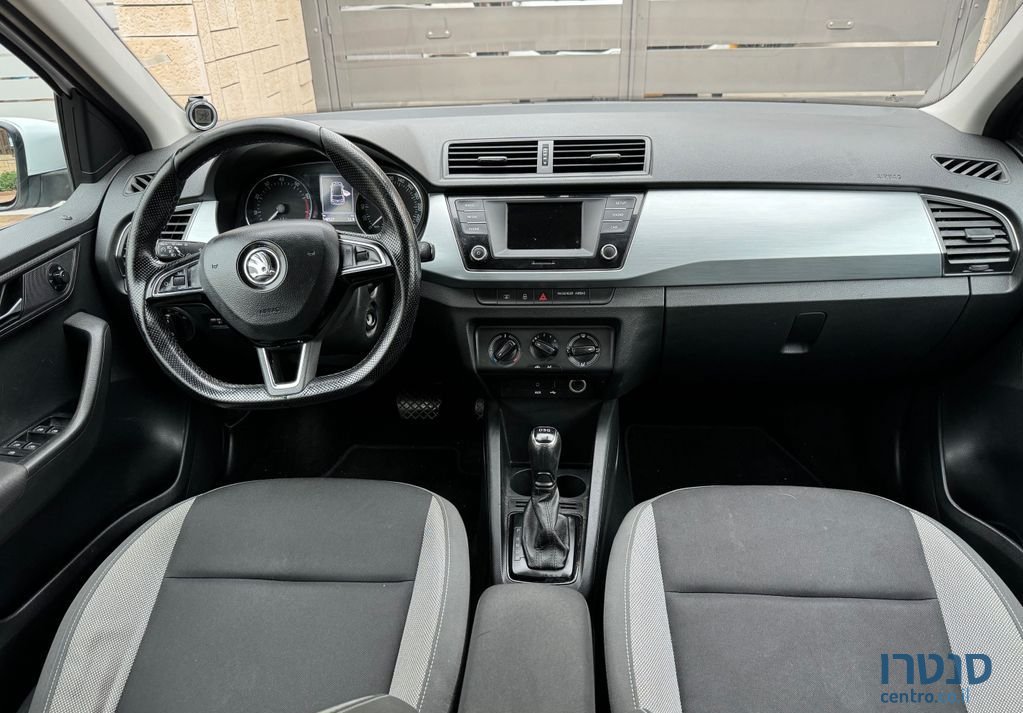 2018' Skoda Fabia סקודה פאביה photo #3