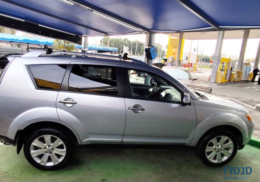 2008' Mitsubishi Outlander מיצובישי אאוטלנדר photo #2