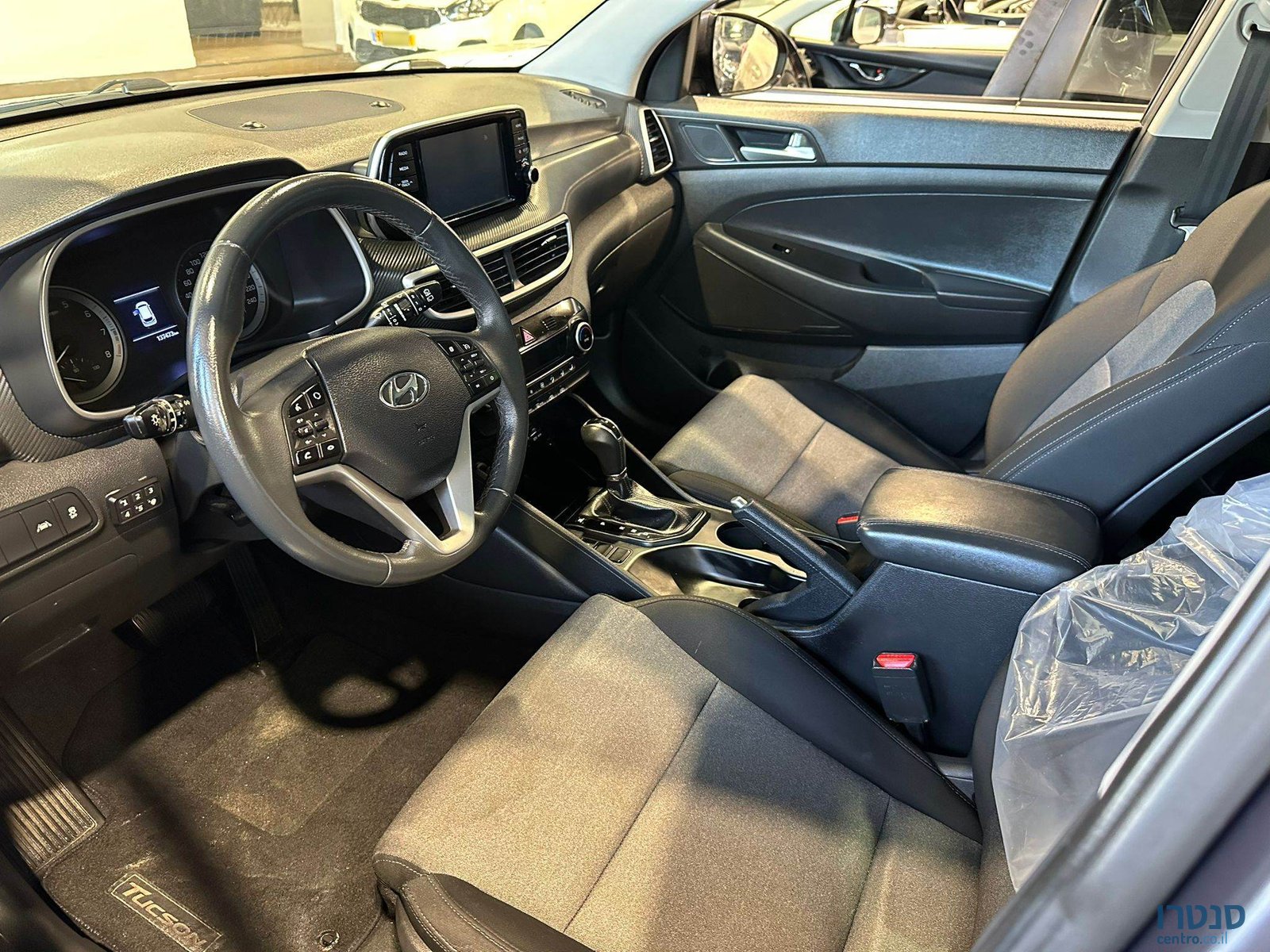 2020' Hyundai Tucson photo #5