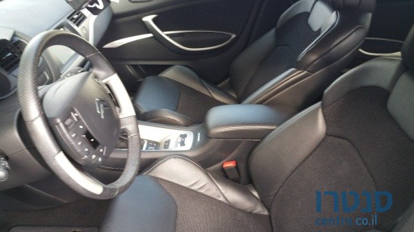 2011' Citroen C5 photo #3