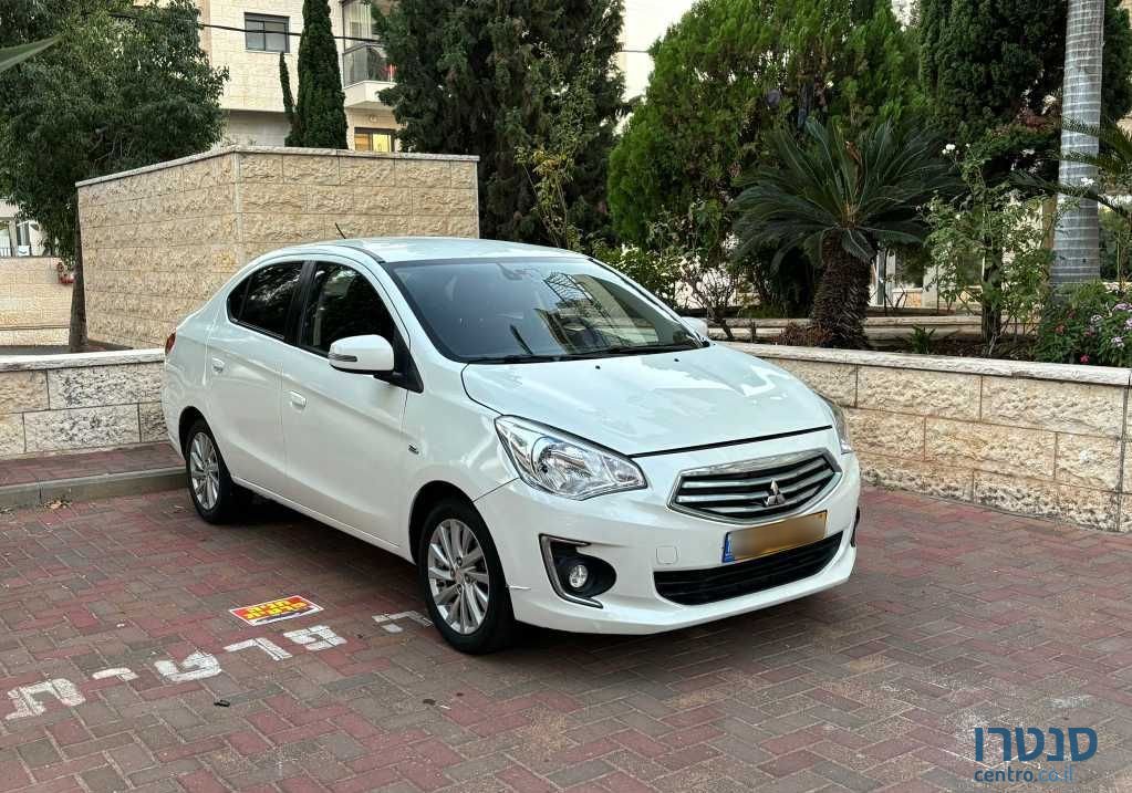 2017' Mitsubishi Attrage מיצובישי אטראז' photo #2