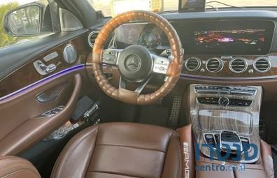 2019' Mercedes-Benz E-Class מרצדס photo #4