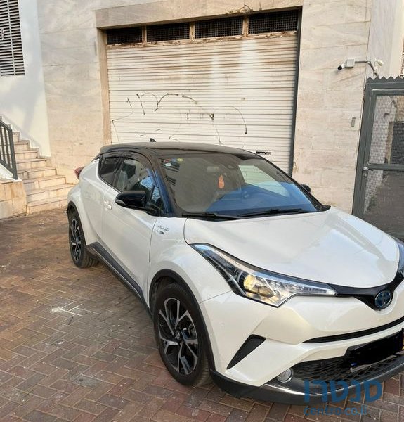 2017' Toyota C-HR טויוטה photo #2