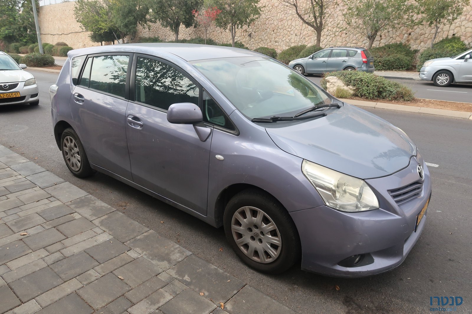 2010' Toyota Verso טויוטה ורסו photo #2