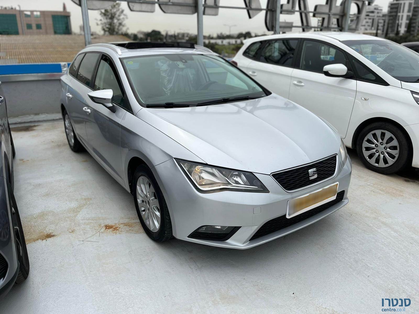 2017' SEAT Leon photo #2