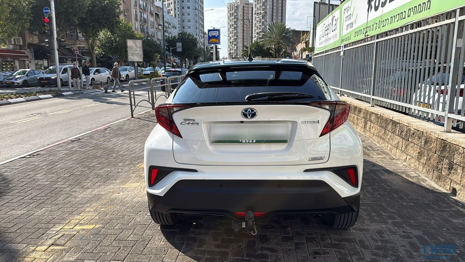 2022' Toyota C-HR photo #5